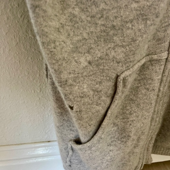 Vintage Ed Hardy Cashmere Light Gray Hoodie with Silver Zipper - Picture 8 of 10